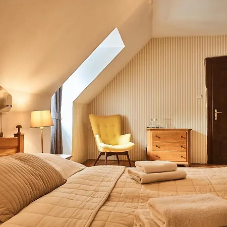 Salamander Hotel 3*