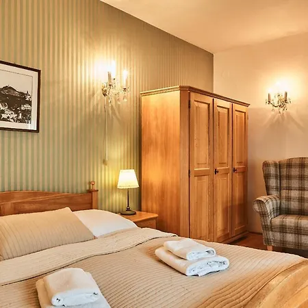 Ξενοδοχείο Salamander 3*