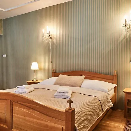 Ξενοδοχείο Salamander 3*